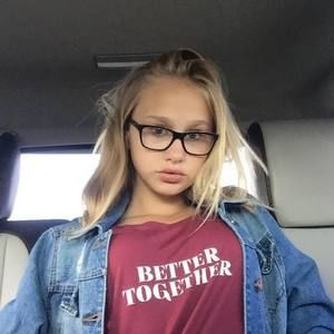 Meet your Posher, Ashlee